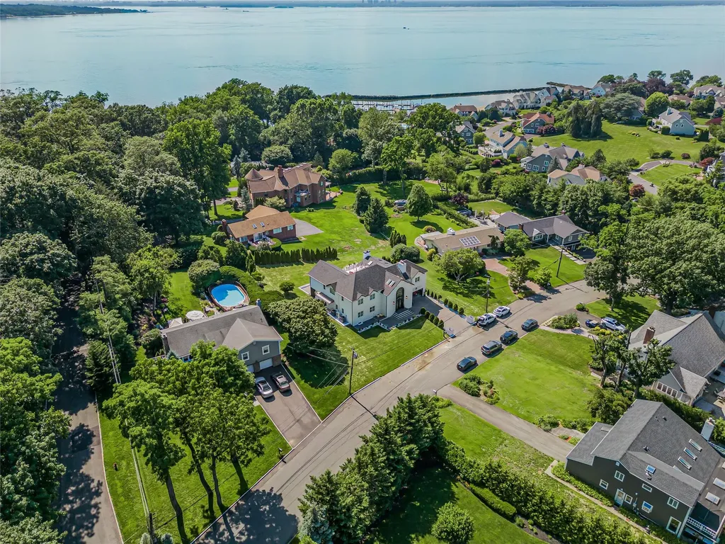 3 Fairview Lane Glen Cove NY 11542