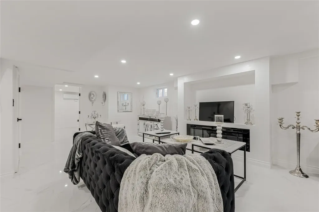 3 Fairview Lane Glen Cove NY 11542