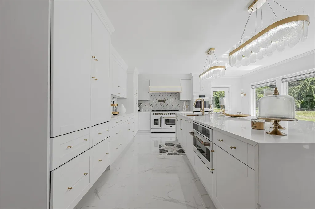 3 Fairview Lane Glen Cove NY 11542