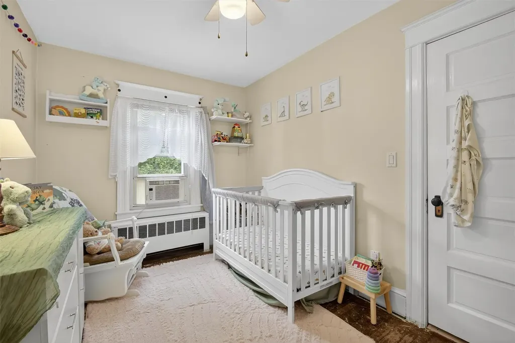 63 Oakdale Avenue Poughkeepsie NY 12601