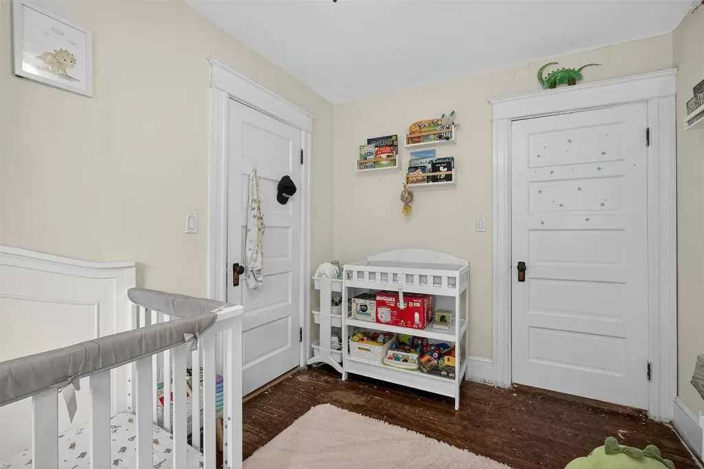63 Oakdale Avenue Poughkeepsie NY 12601