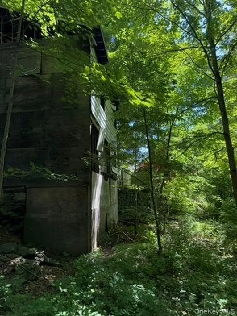 22 Beilke Road Millerton NY 12546