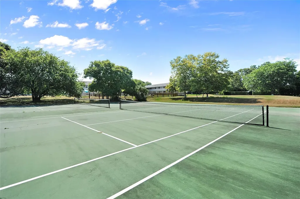 1655 County Road 39 Southampton NY 11968