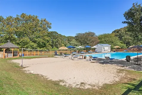 1655 County Road 39 Southampton NY 11968