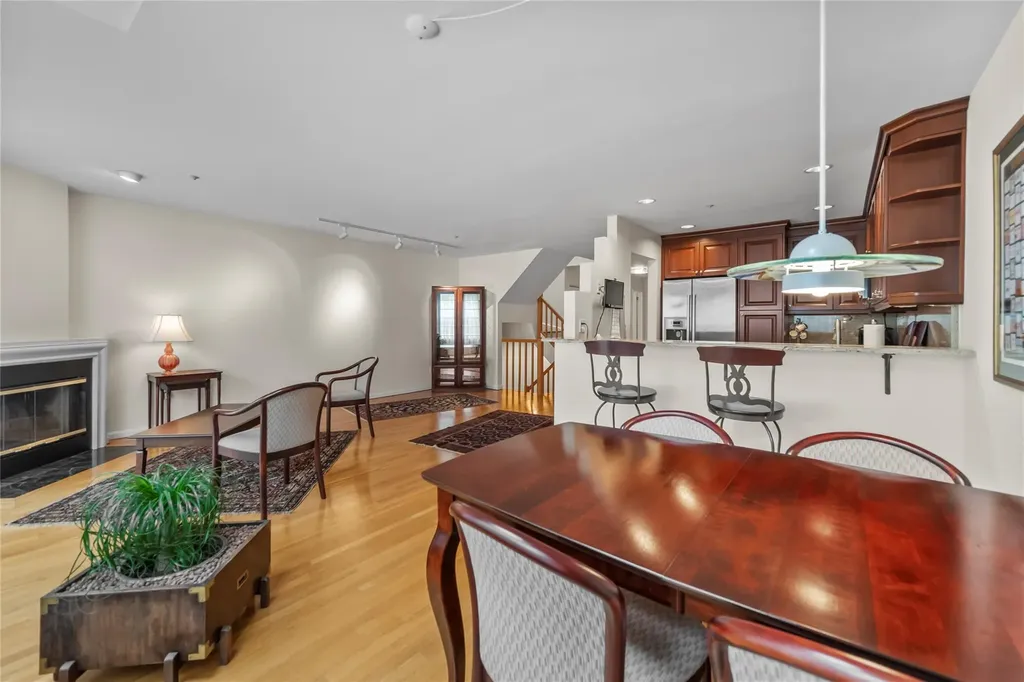 803 Pondside Drive White Plains NY 10607