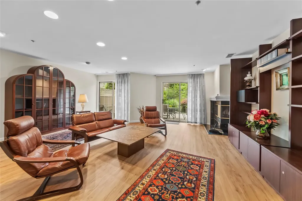 803 Pondside Drive White Plains NY 10607