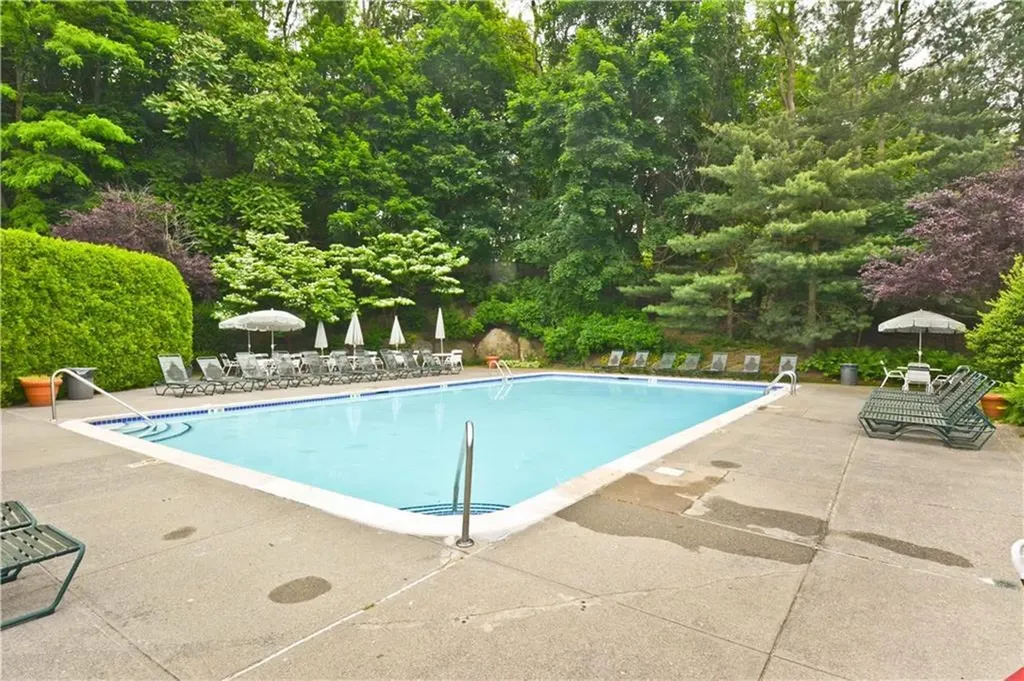 803 Pondside Drive White Plains NY 10607