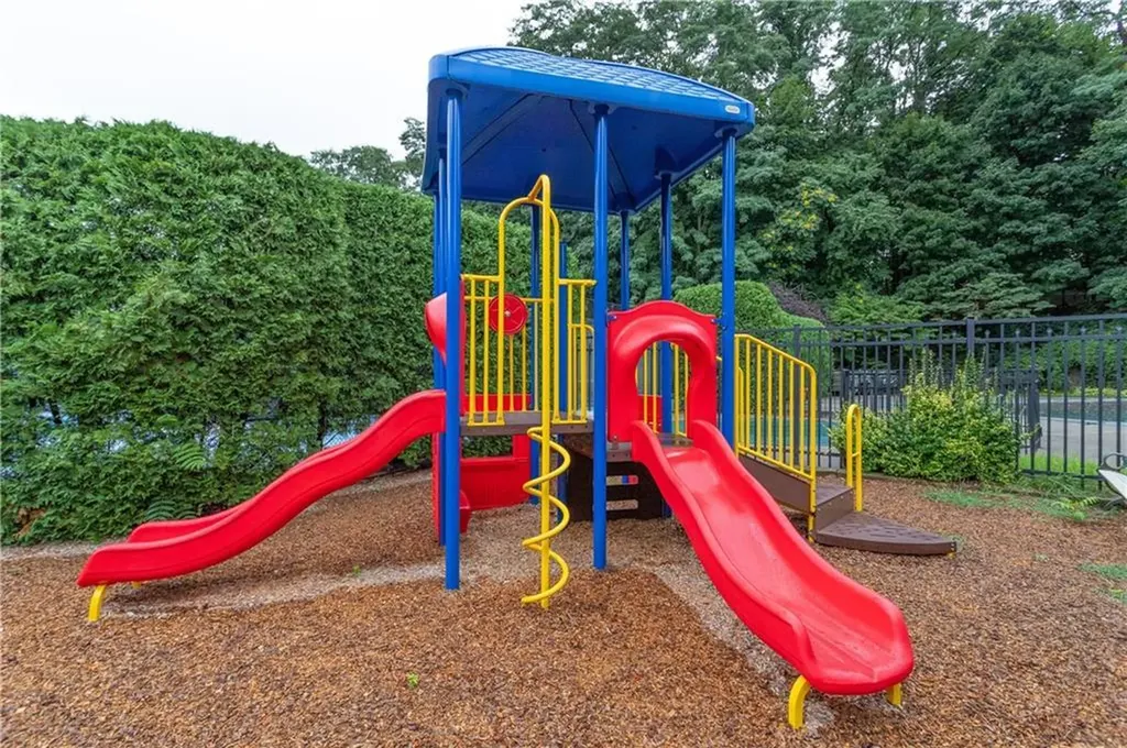 803 Pondside Drive White Plains NY 10607