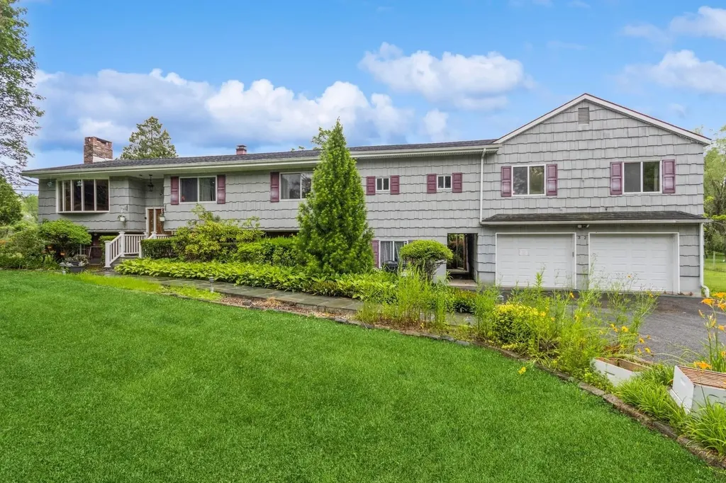 32 Brickhouse Road Patterson NY 12563