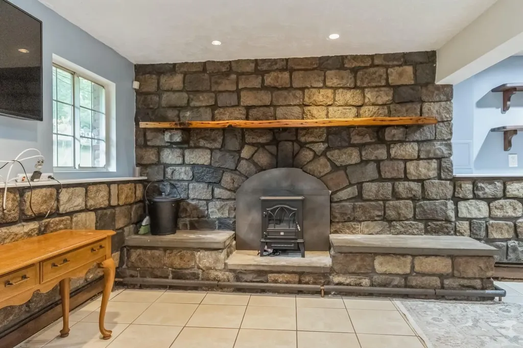 32 Brickhouse Road Patterson NY 12563