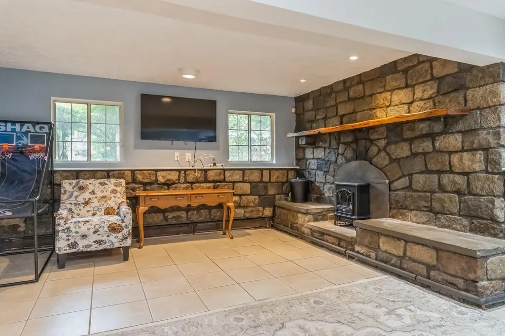 32 Brickhouse Road Patterson NY 12563