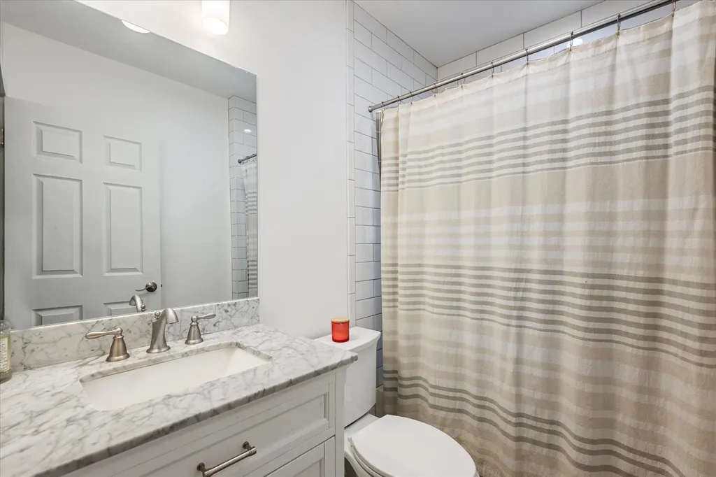 137 Hounslow Road Shirley NY 11967