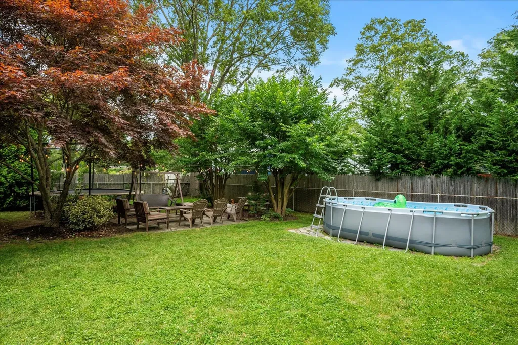 137 Hounslow Road Shirley NY 11967