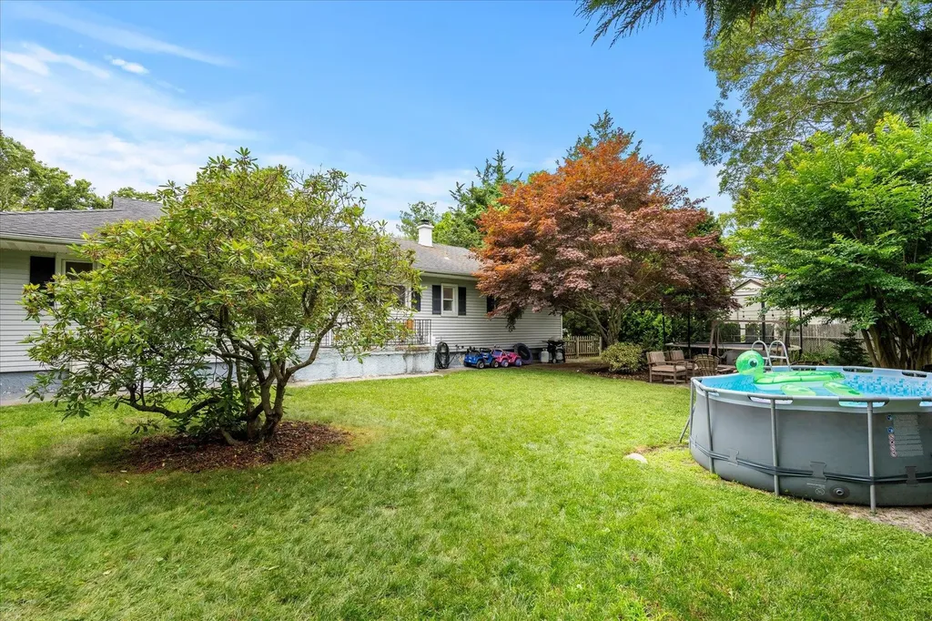 137 Hounslow Road Shirley NY 11967