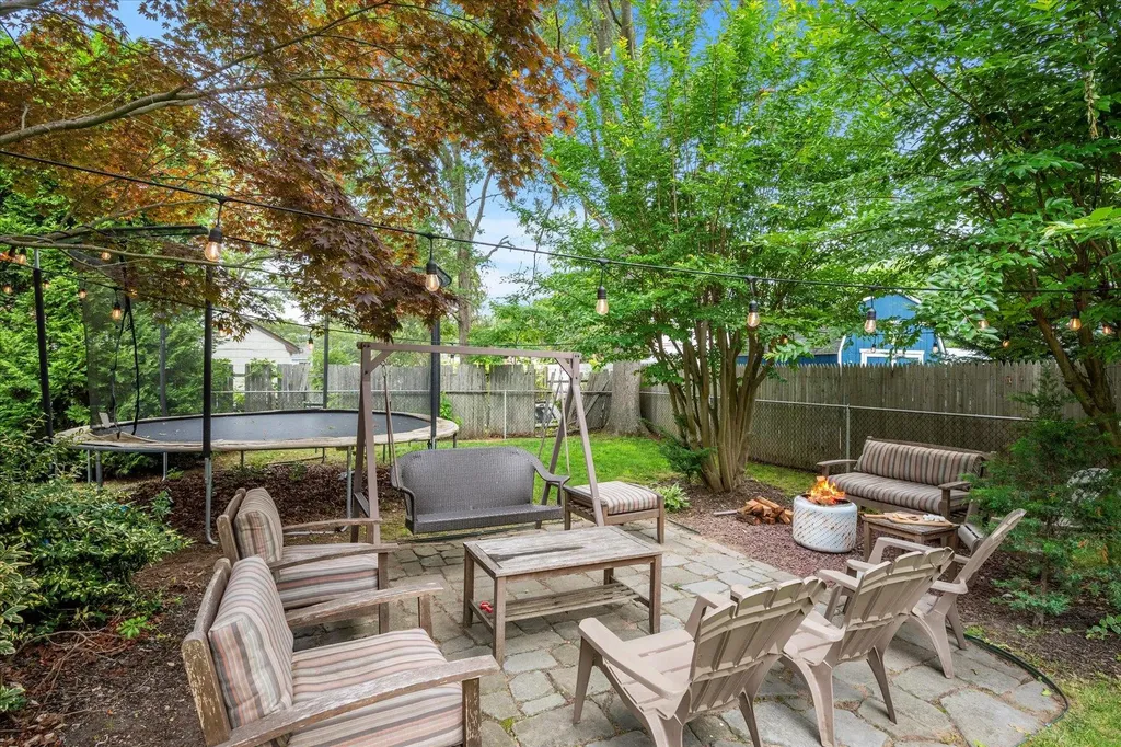 137 Hounslow Road Shirley NY 11967