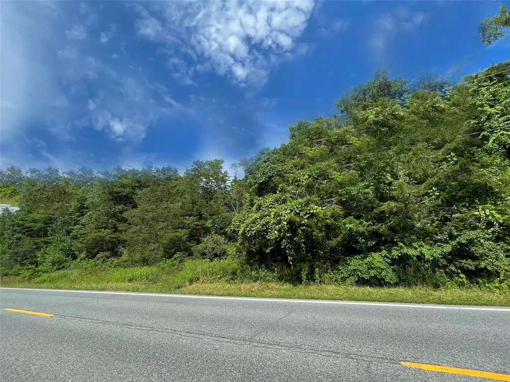 Route-82 Pleasant Valley NY 12569