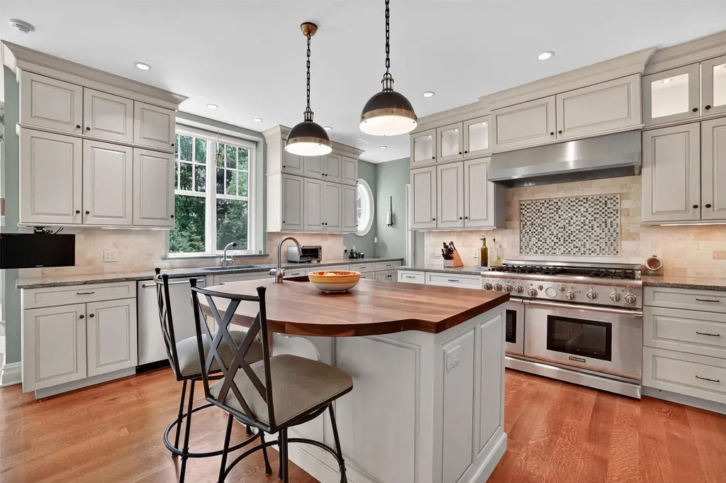 73 Mayflower Lane Katonah NY 10536