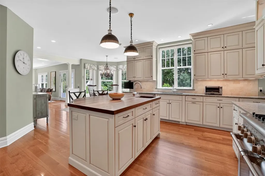 73 Mayflower Lane Katonah NY 10536