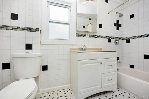 1579 Park Street Atlantic Beach NY 11509