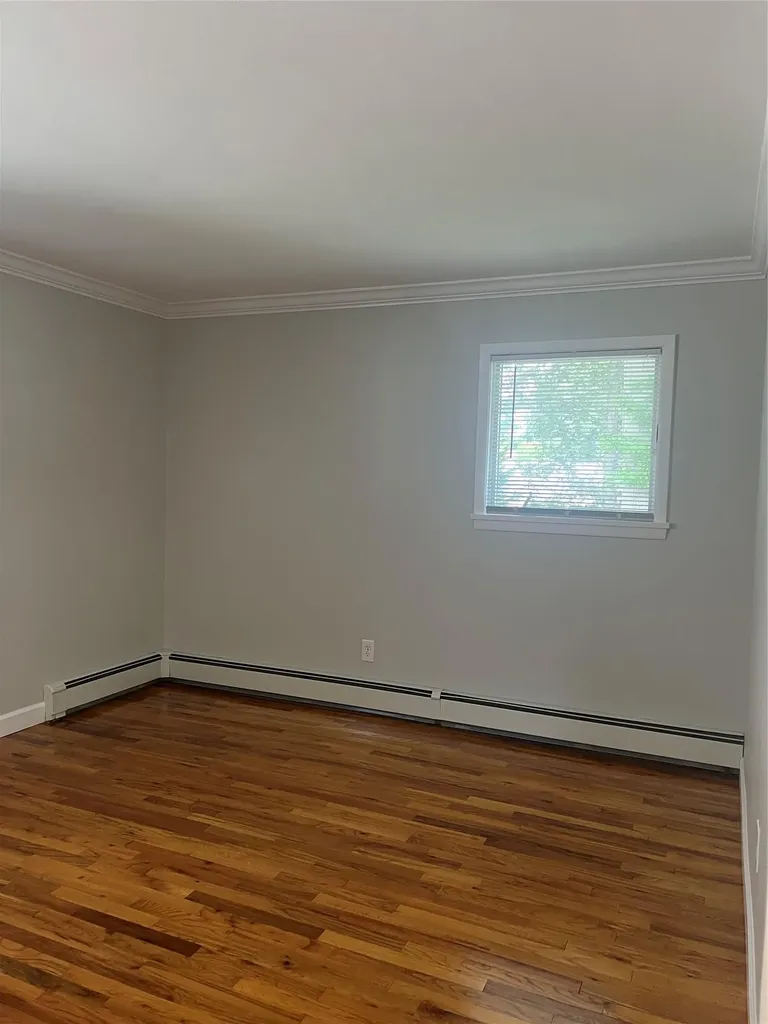 8 Anchor Court Huntington Station NY 11746