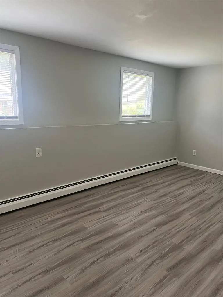 8 Anchor Court Huntington Station NY 11746