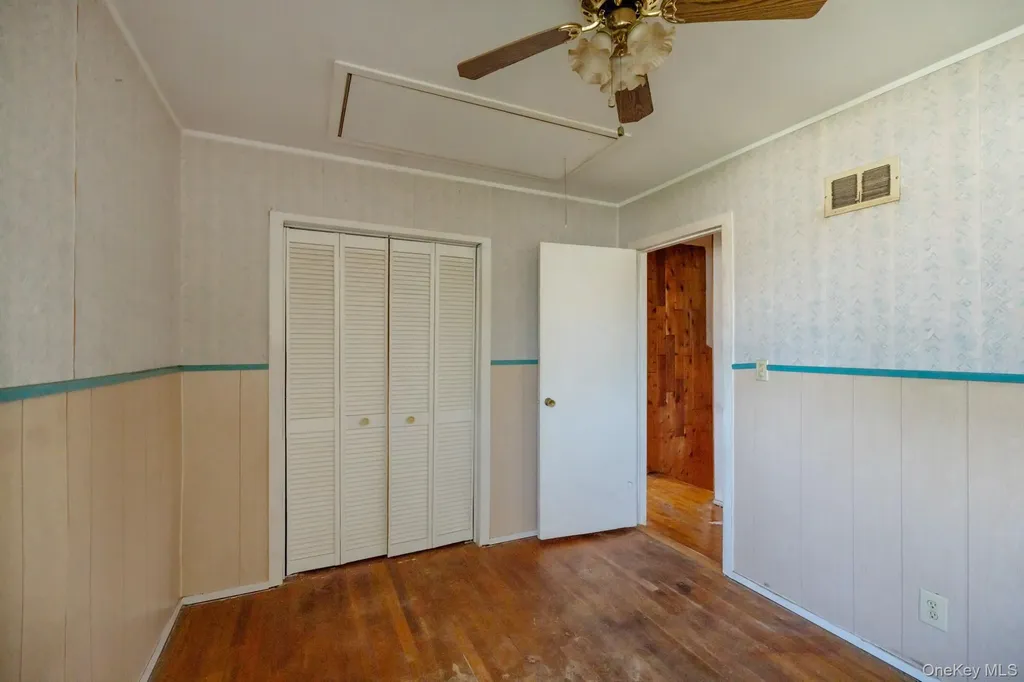 39 Layton Street Freeport NY 11520