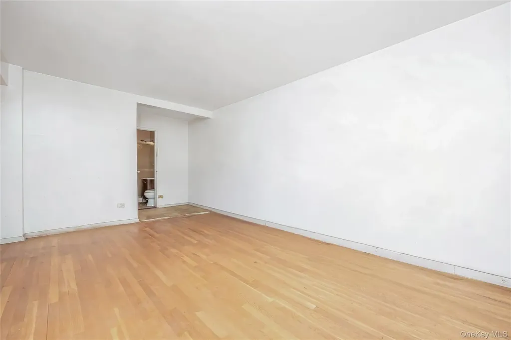 92-31 57th Avenue Elmhurst NY 11373