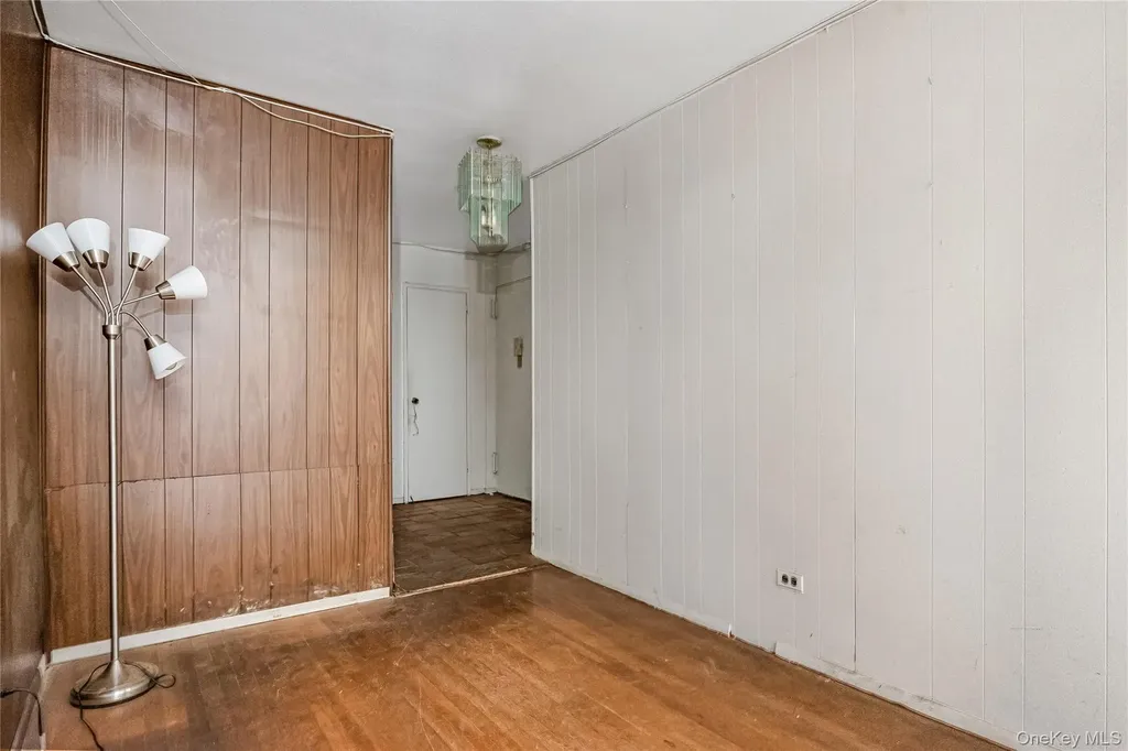 92-31 57th Avenue Elmhurst NY 11373