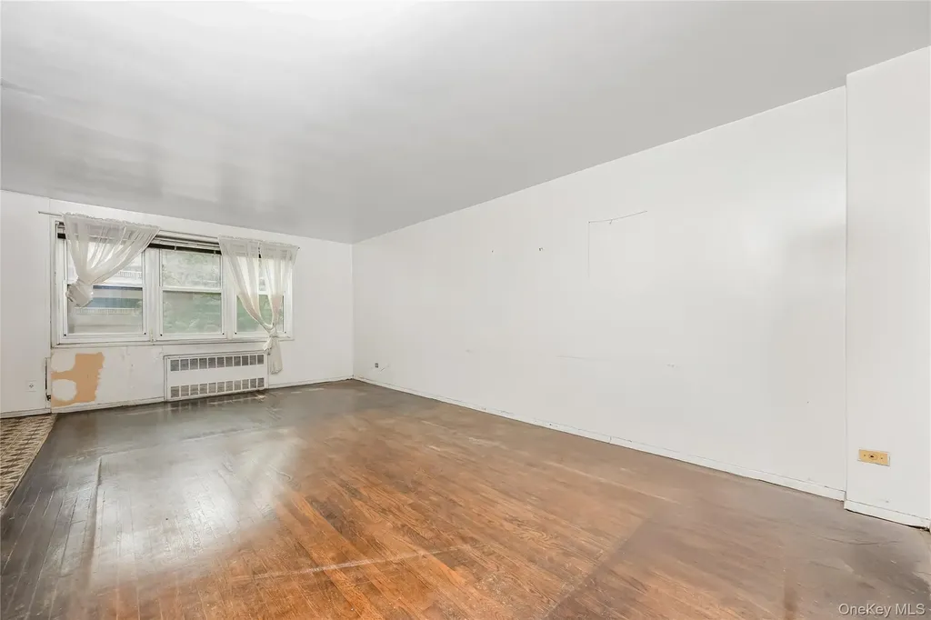 92-31 57th Avenue Elmhurst NY 11373
