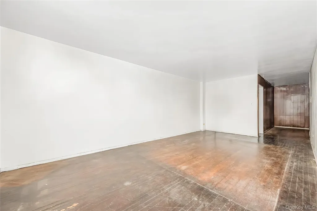 92-31 57th Avenue Elmhurst NY 11373