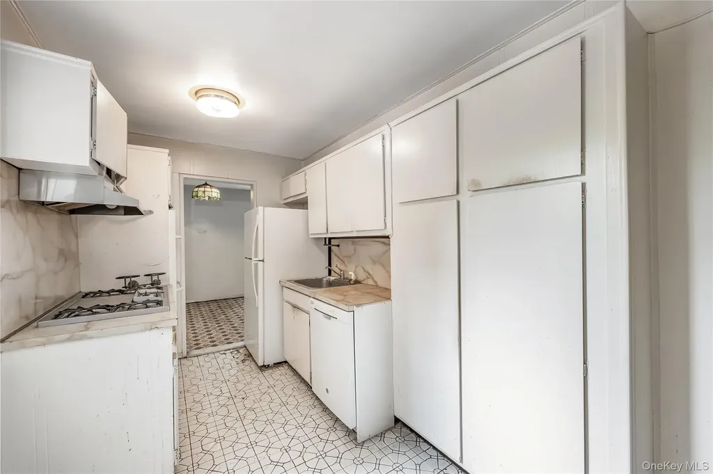 92-31 57th Avenue Elmhurst NY 11373