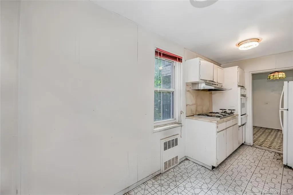 92-31 57th Avenue Elmhurst NY 11373