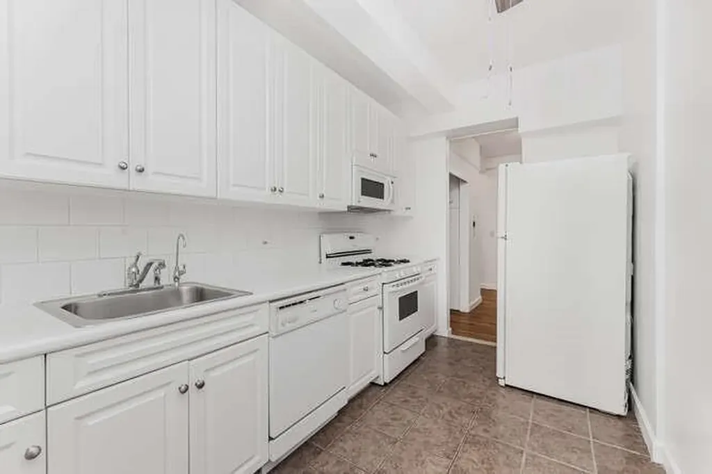 2750 Johnson Avenue Bronx NY 10463