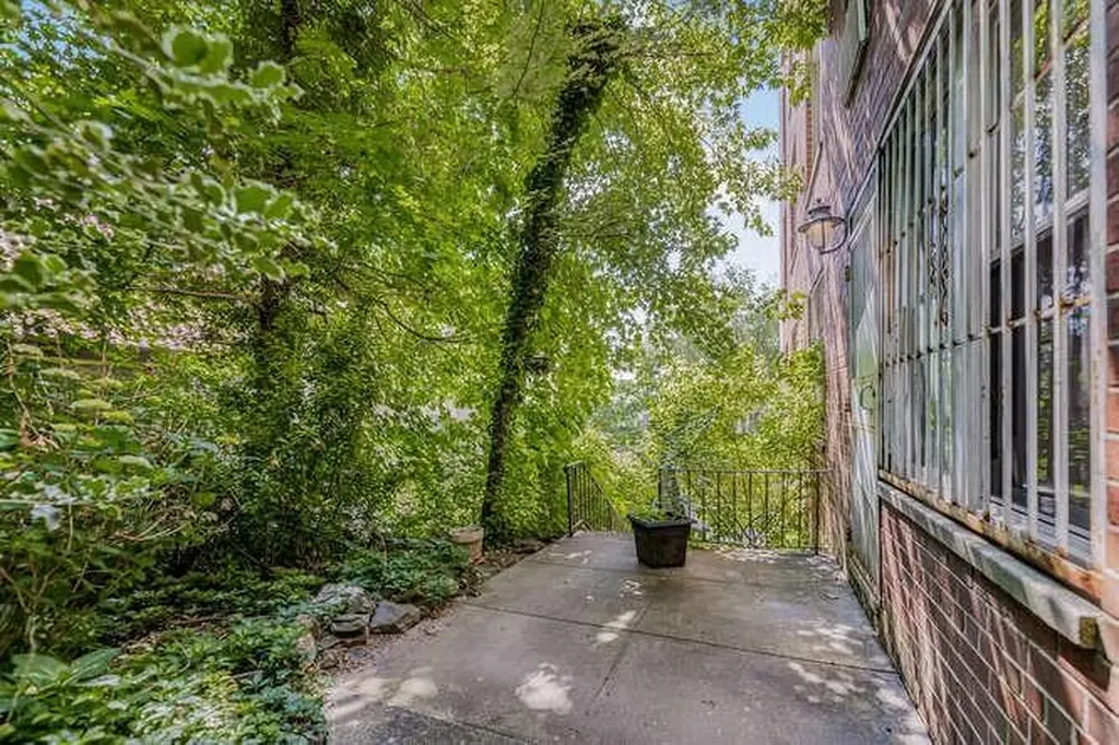 2750 Johnson Avenue Bronx NY 10463