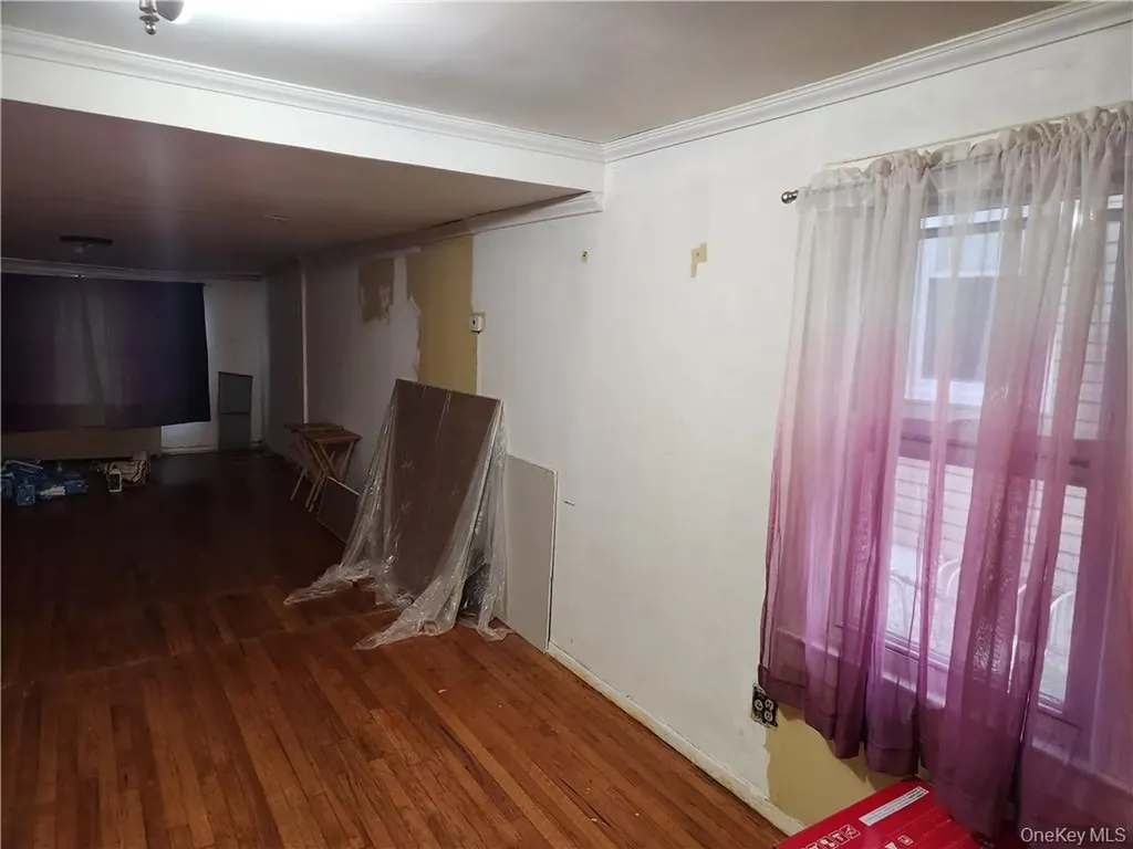 815 Swinton Avenue Bronx NY 10465