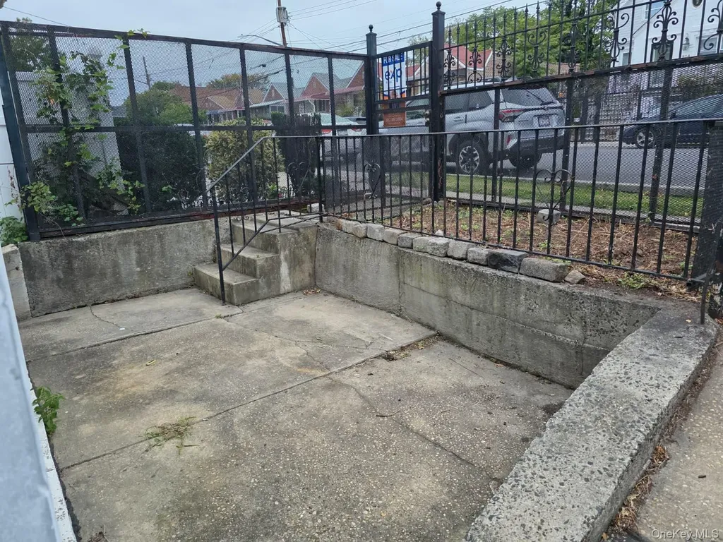 815 Swinton Avenue Bronx NY 10465
