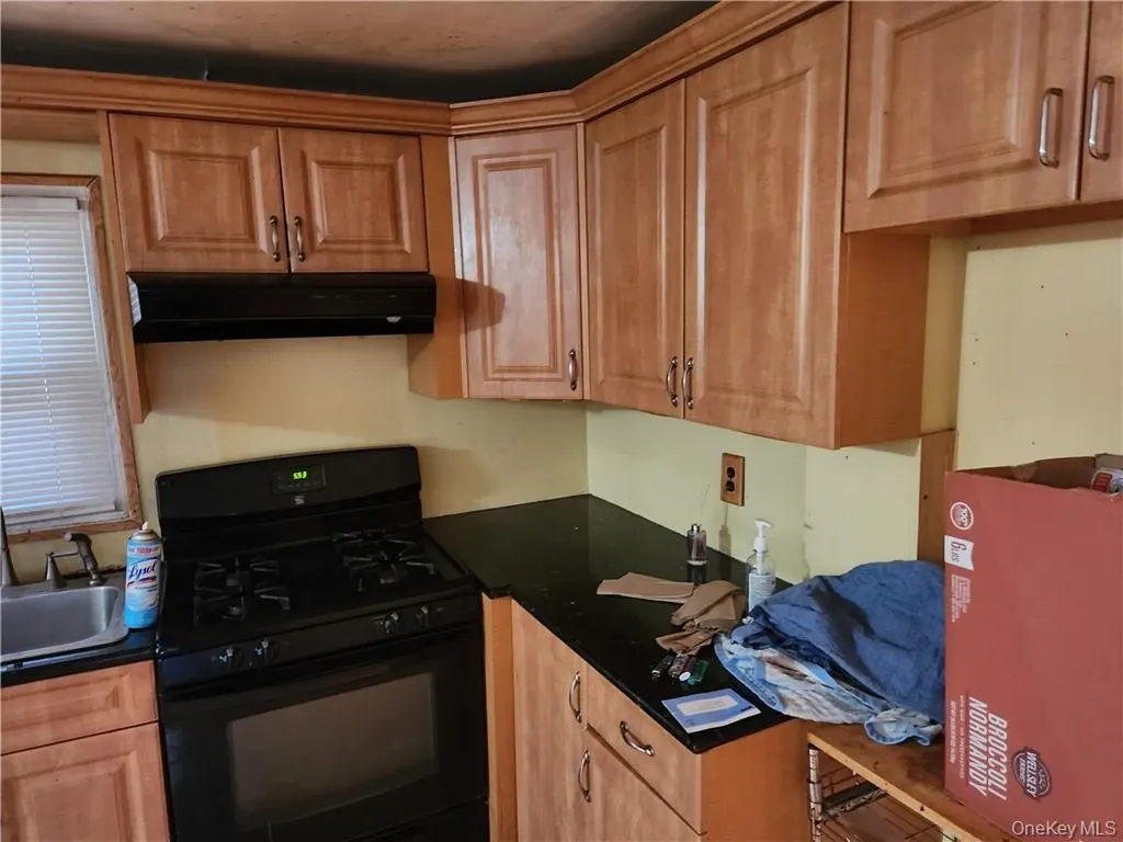 815 Swinton Avenue Bronx NY 10465