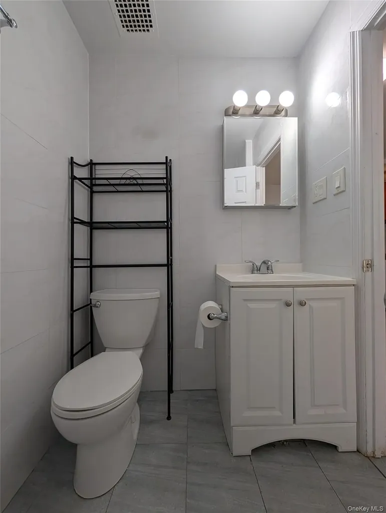 4304 158th Street Flushing NY 11358