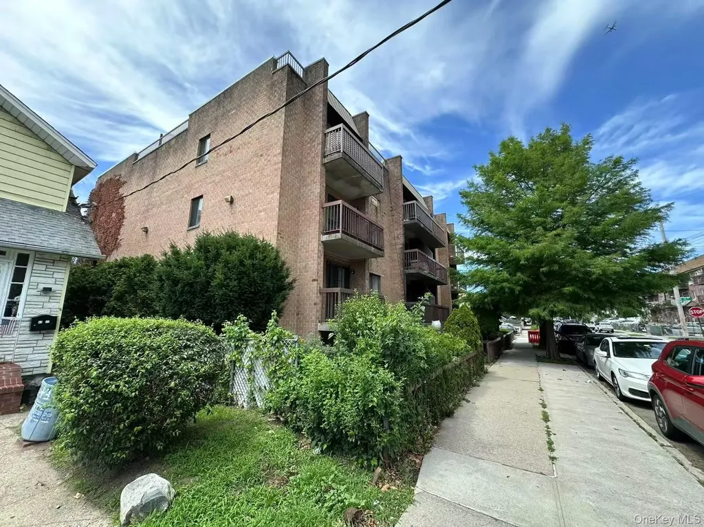 4304 158th Street Flushing NY 11358