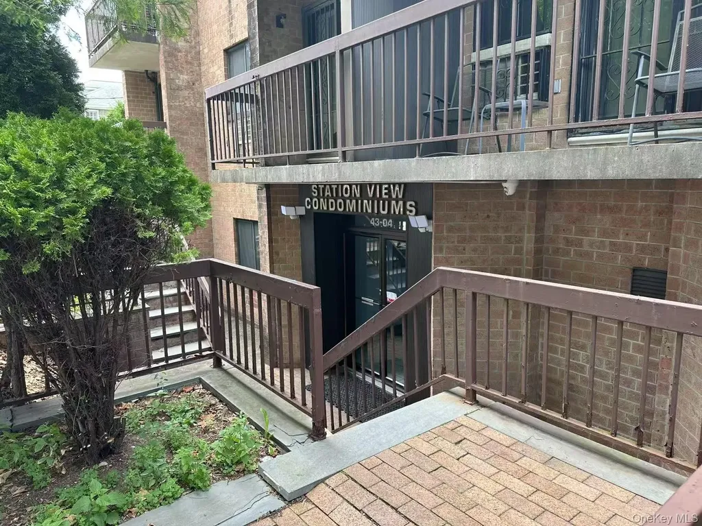 4304 158th Street Flushing NY 11358