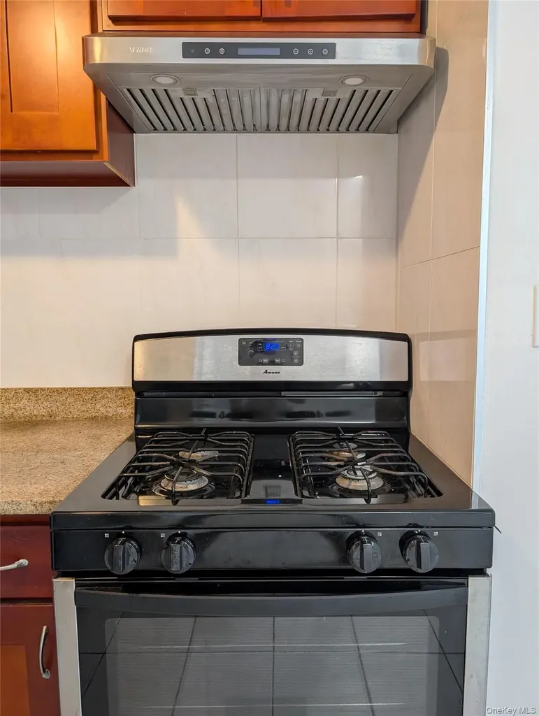 4304 158th Street Flushing NY 11358