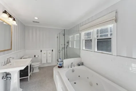 51 Osborne Lane East Hampton NY 11937