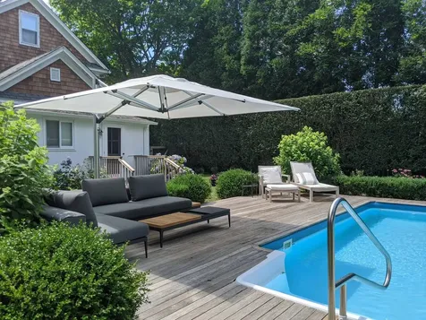 35 Meeting House Lane Amagansett NY 11930