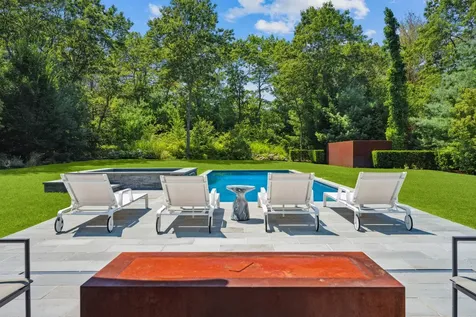 110 Two Holes Of Water Road East Hampton NY 11937