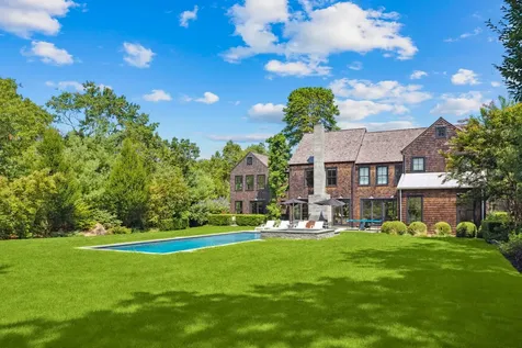 110 Two Holes Of Water Road East Hampton NY 11937