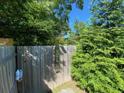 22 Sandra Road East Hampton NY 11937