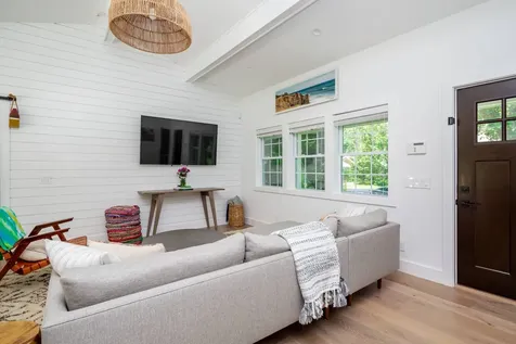 22 Sandra Road East Hampton NY 11937