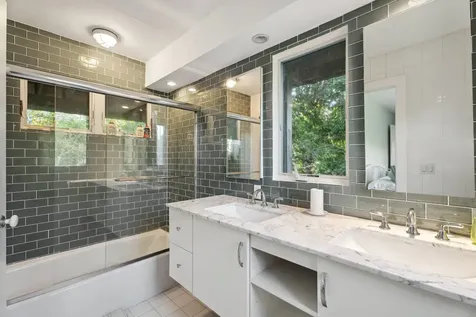 78 Surf Drive Amagansett NY 11930