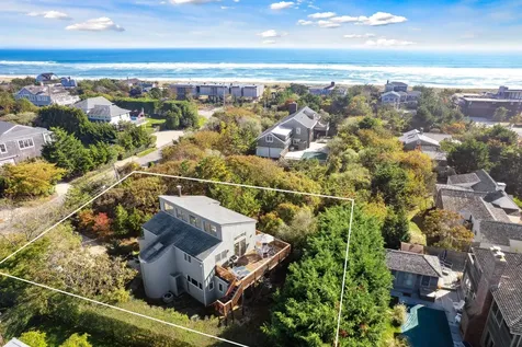 78 Surf Drive Amagansett NY 11930