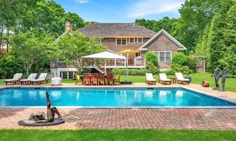 13 Dering Lane East Hampton NY 11937